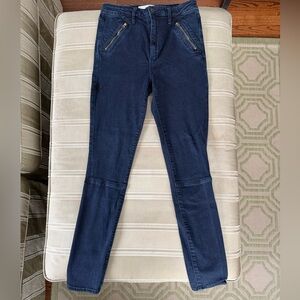 Abercrombie & Fitch Women’s Dark Blue Skinny Jeans